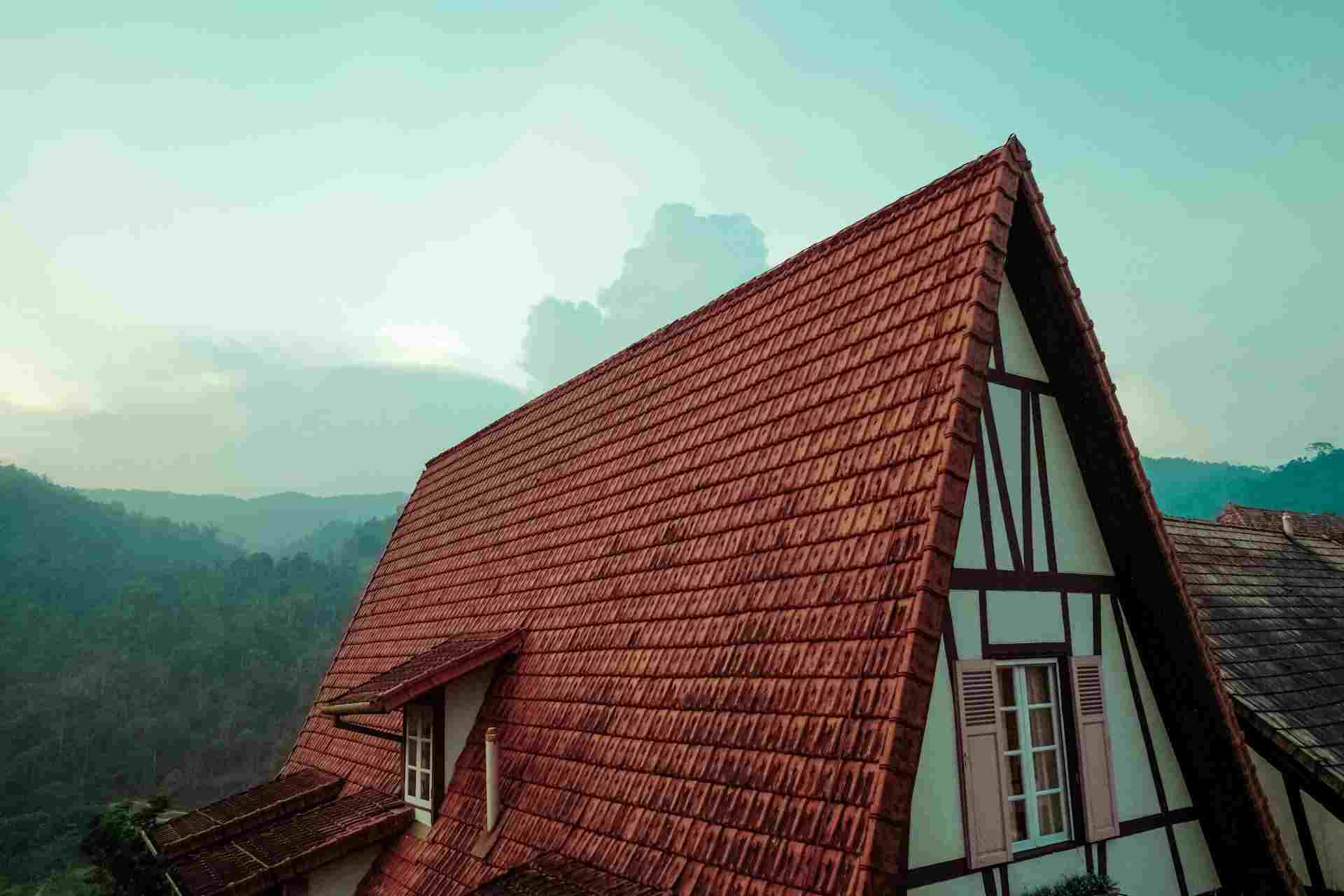 How to Tell When It's Time to Replace Your Roof