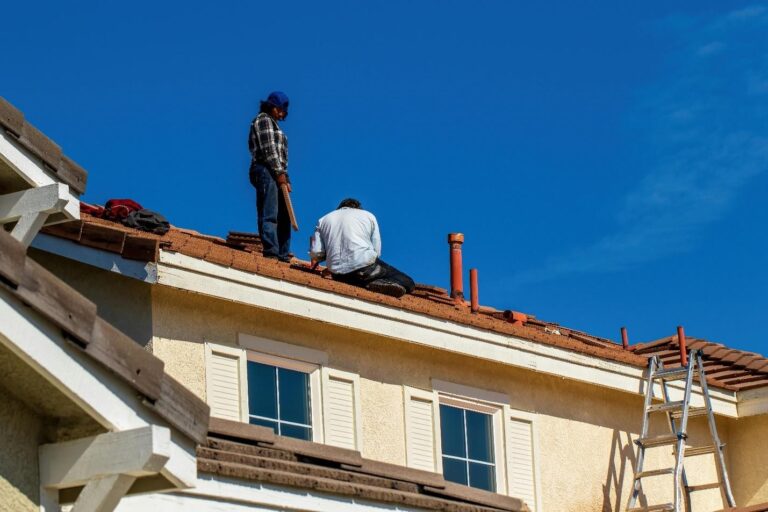What Homeowners should consider Before Replacing the Roof