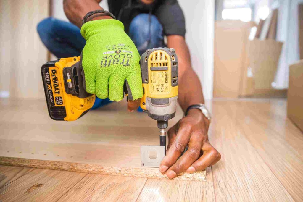handyman-furniture-assembly-drill